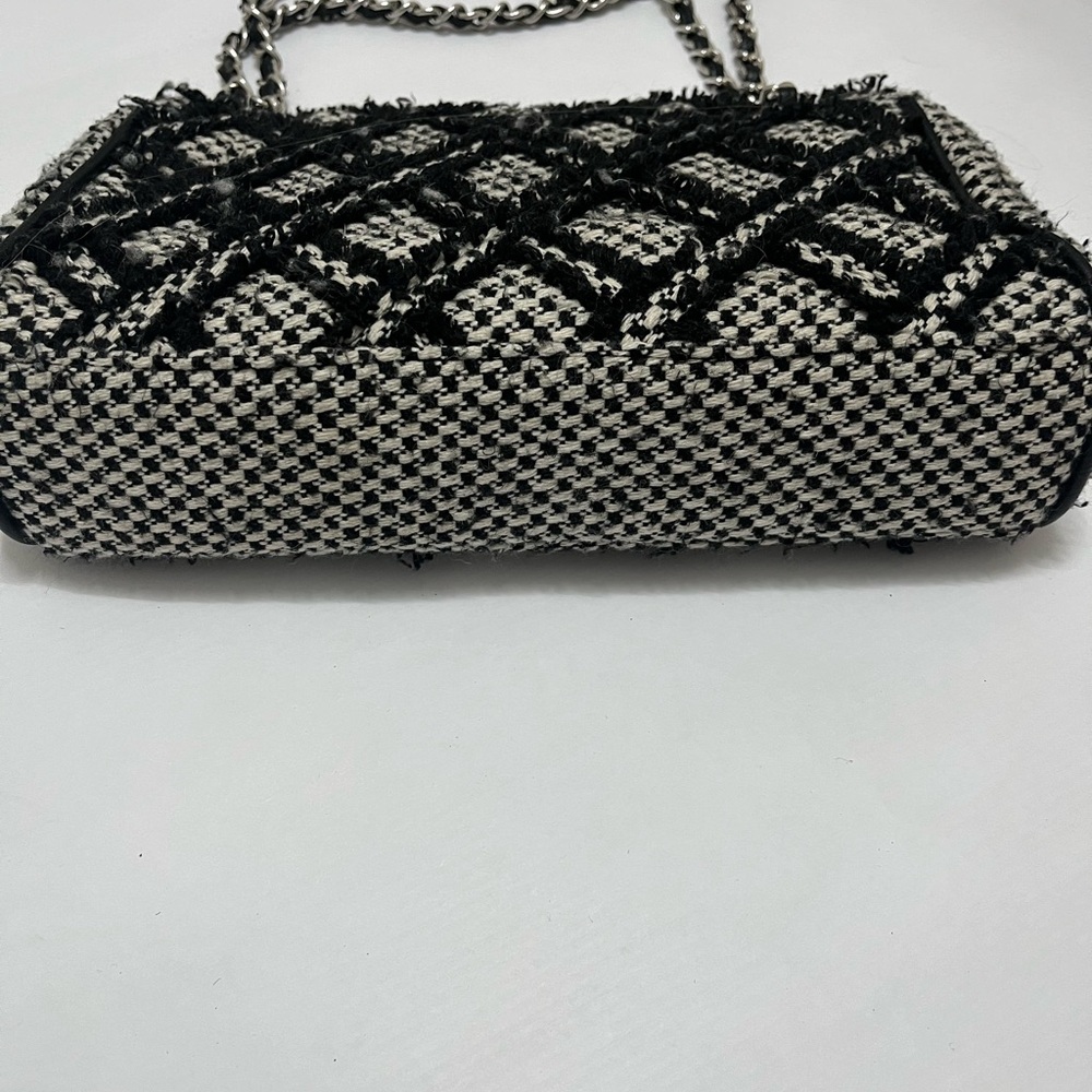Y2K Black and White Tweed Handbag - Picture 7 of 9